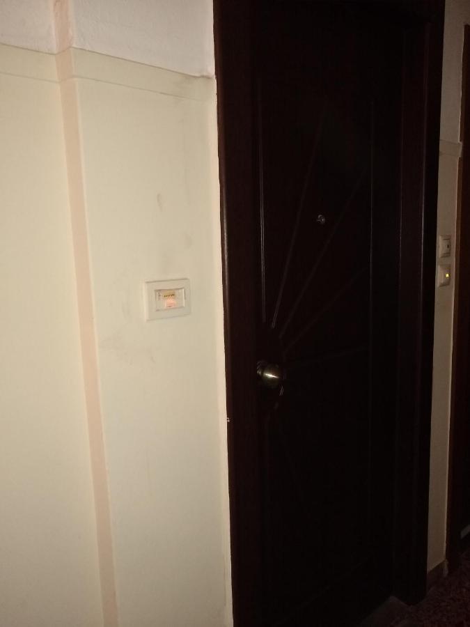Acropolis Within 10 Minutes Walk! Classical Apartment And A Hostess At Your Side! Athena Bagian luar foto