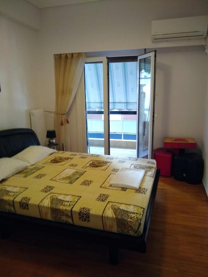 Acropolis Within 10 Minutes Walk! Classical Apartment And A Hostess At Your Side! Athena Bagian luar foto